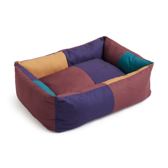HAY Dog Bed in Recycled Polyester – Burgundy/ Green