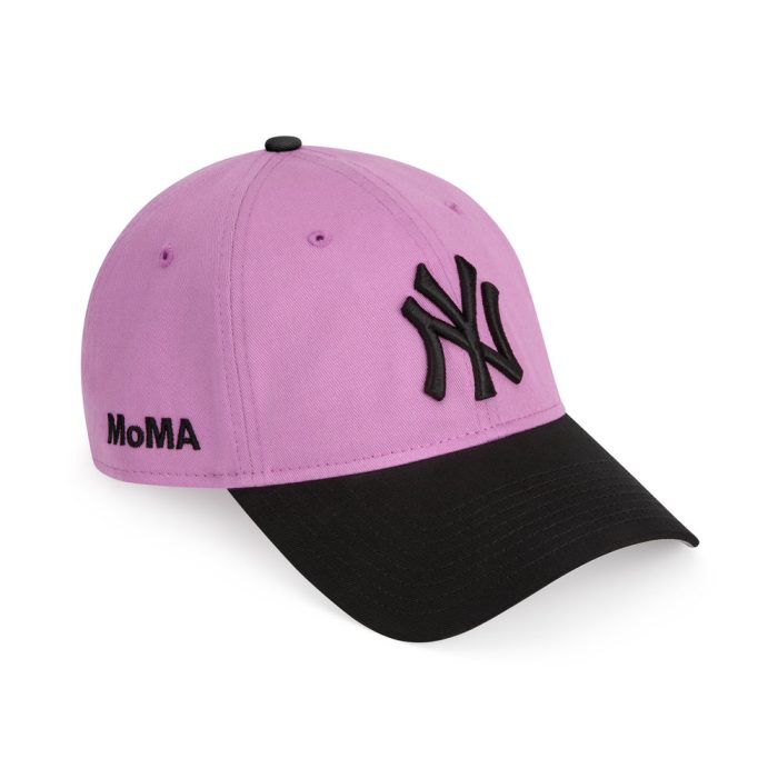 MoMA Yankees Two-Tone Adjustable Baseball Cap – Purple/ Black