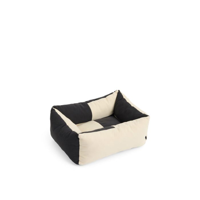 HAY Dog Bed in Recycled Polyester – Black/ White