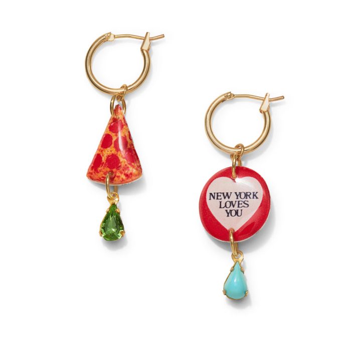 Haricot Vert Small Hoop Earrings with NYC Icon Charms – NY/ Pizza